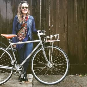 Meet your Posher, Julia